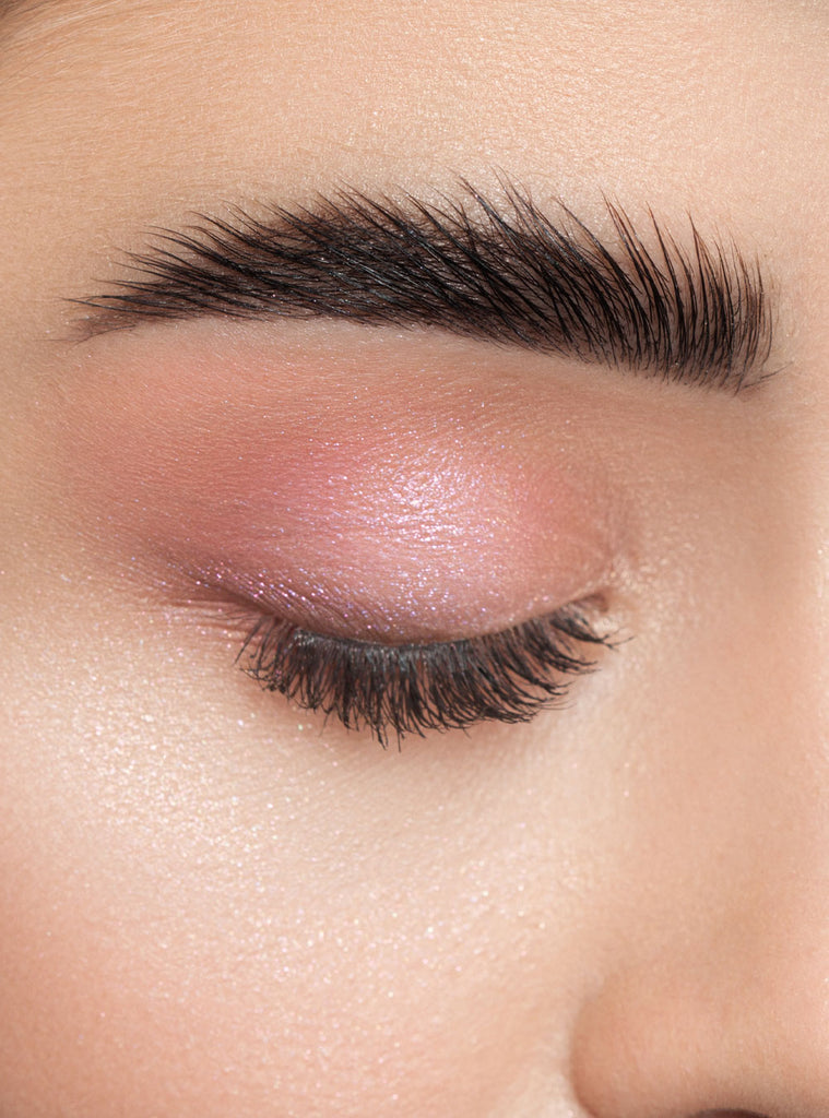 220220_MEBG01_WEB_MODEL_1024x1024